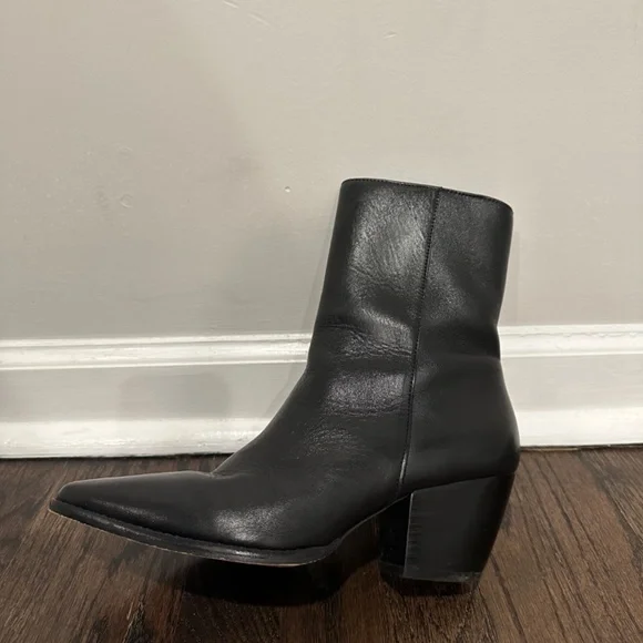 Caty Smooth Leather Black (Wide) by Matisse - Picture 9 of 10